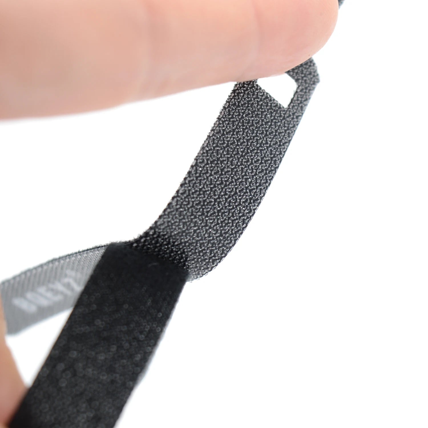 BQEYZ Nylon Hook & Loop Cable Ties – 60pcs Reusable Wire Straps