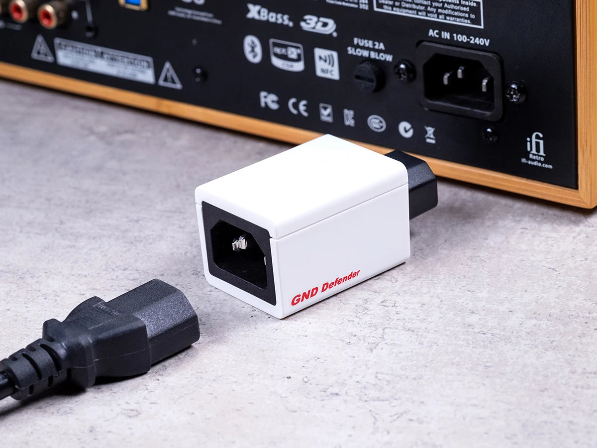 iFi GND Defender Intelligent Grounding Controller – Ground Loop Noise Reduction & EMI Shielding Power Plug