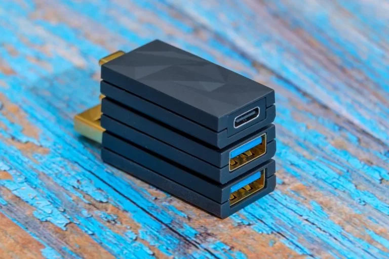 iFi iSilencer+ USB Noise Filter – Signal Jitter Reduction, Balanced Power, SuperSpeed Transmission