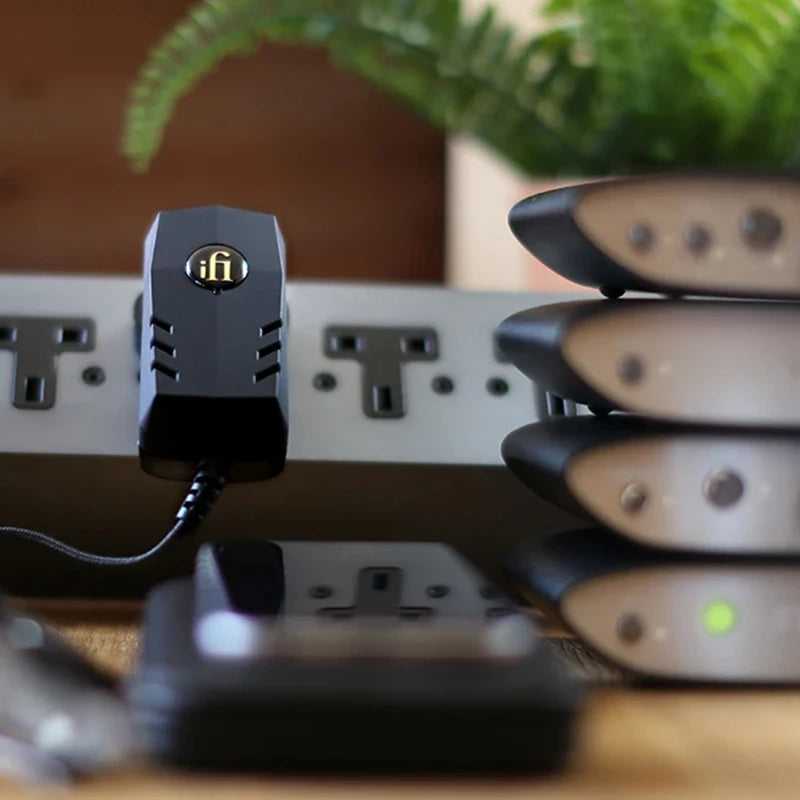 iFi iPower2 Low Noise DC Power Adapter - 5V 2.5A