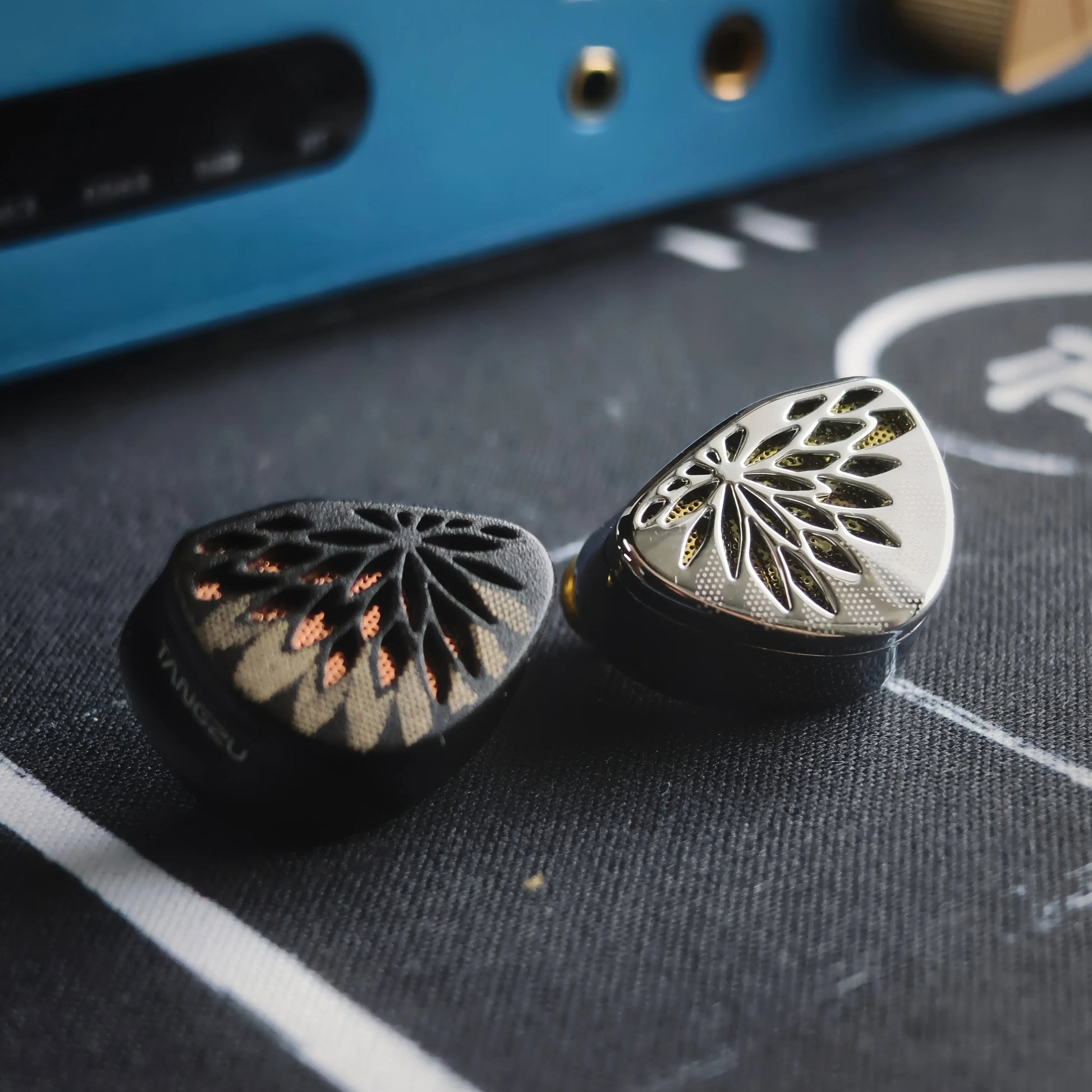 TANGZU Yu Xuan Ji IEM – Open-Back 10mm Topology Dynamic Earphones