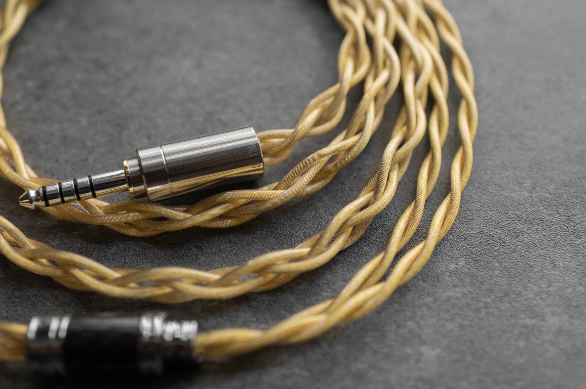 XONE 2025 Sun God SOL Flagship 7N single-crystal copper gold-plated Headphone Cable