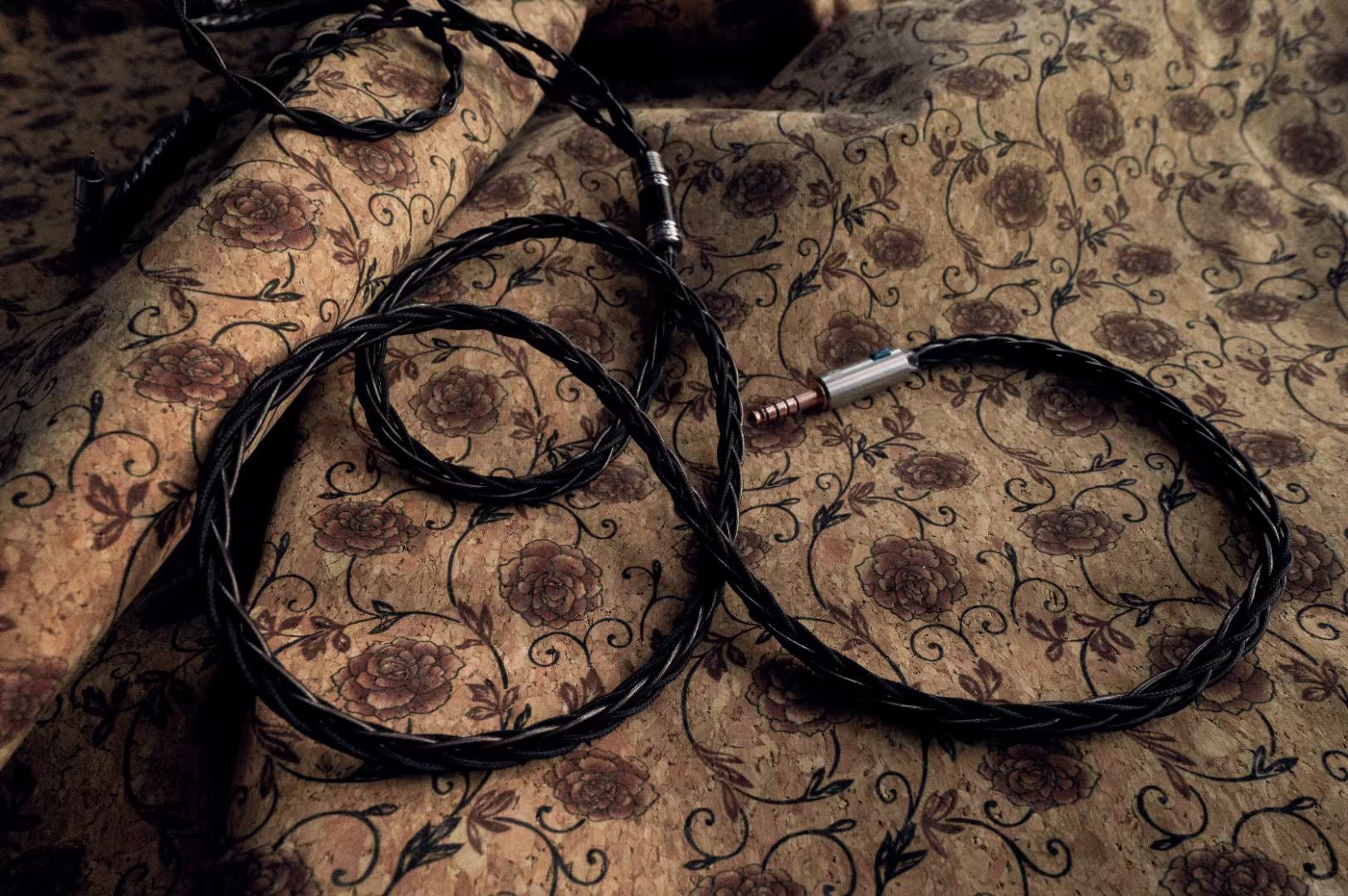 XONE Knight Headphone Cable - Antique Copper and Single-Crystal Copper Hybrid