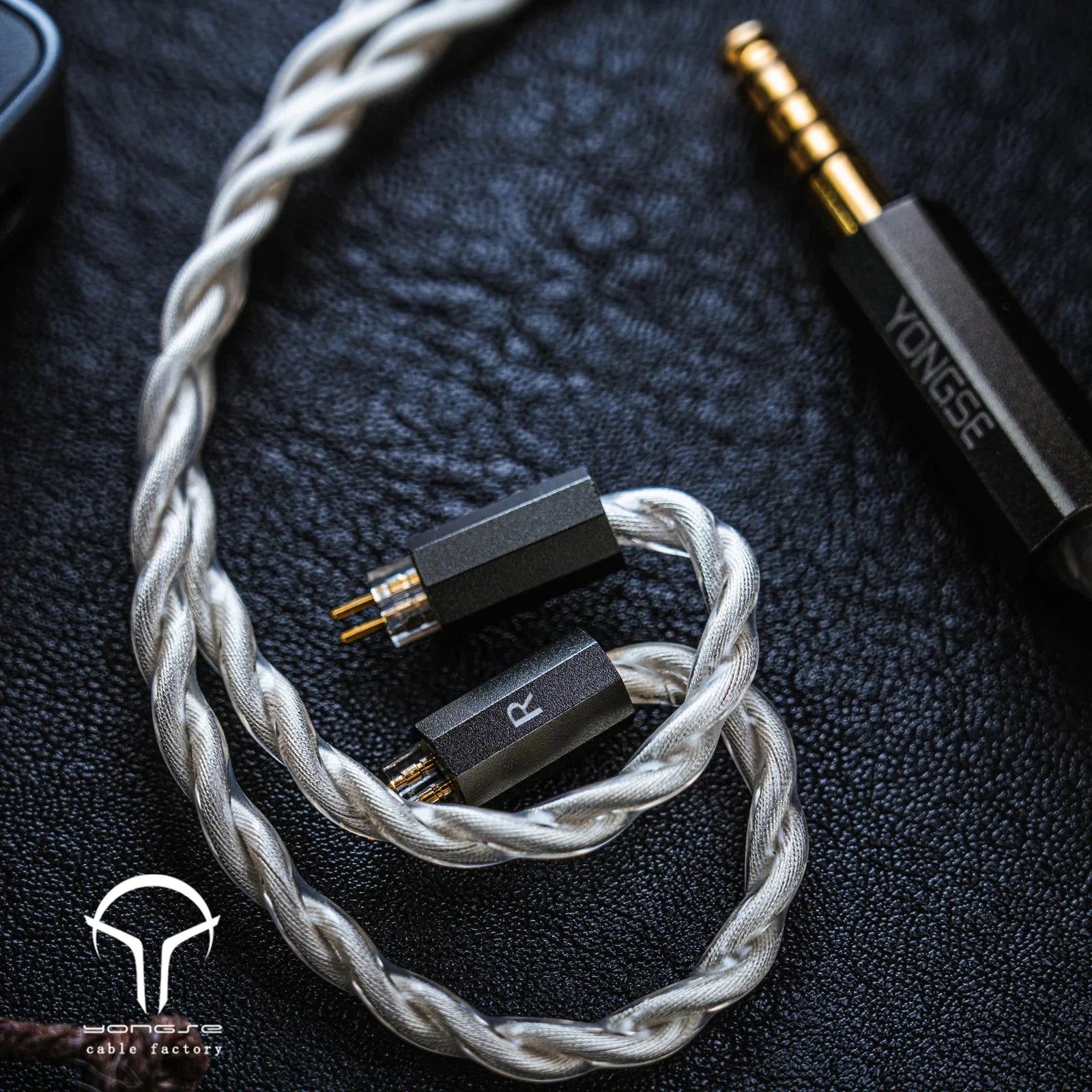 YONGSE Chivalry Mini High Purity Single Crystal Silver-plated Copper Earphone Cable